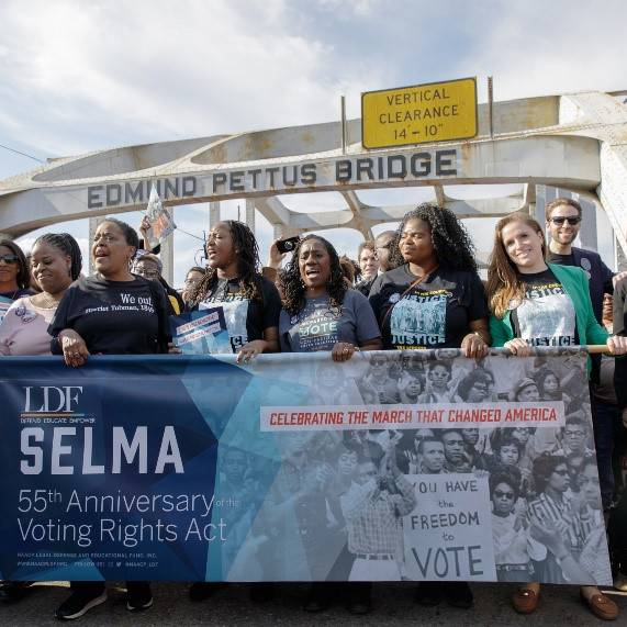 Marchers crossing Edmund Pettus bridge